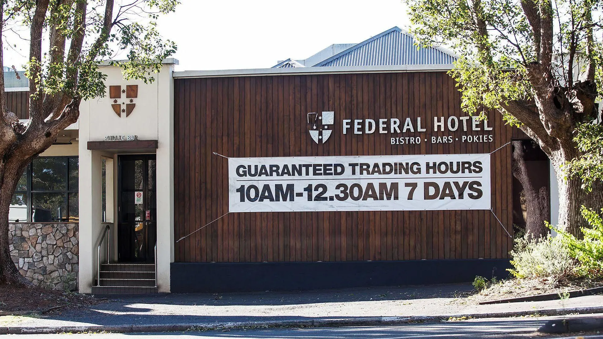 Nightcap At Federal Hotel Toowoomba