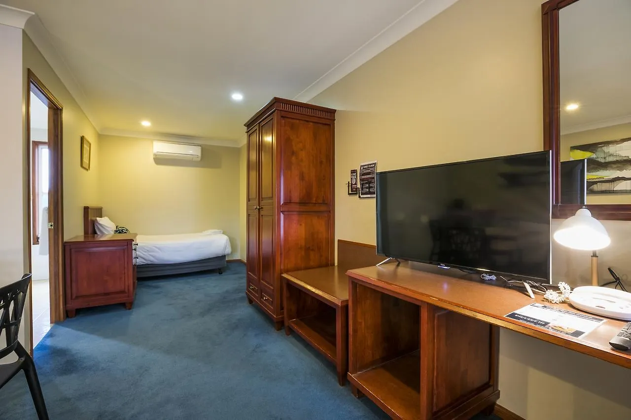 Nightcap At Federal Hotel Toowoomba