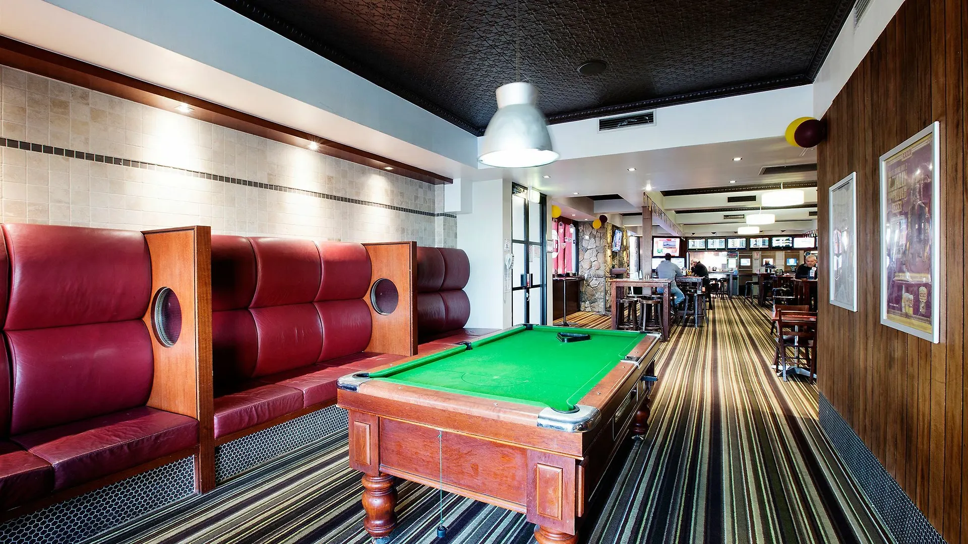 Nightcap At Federal Hotel Toowoomba
